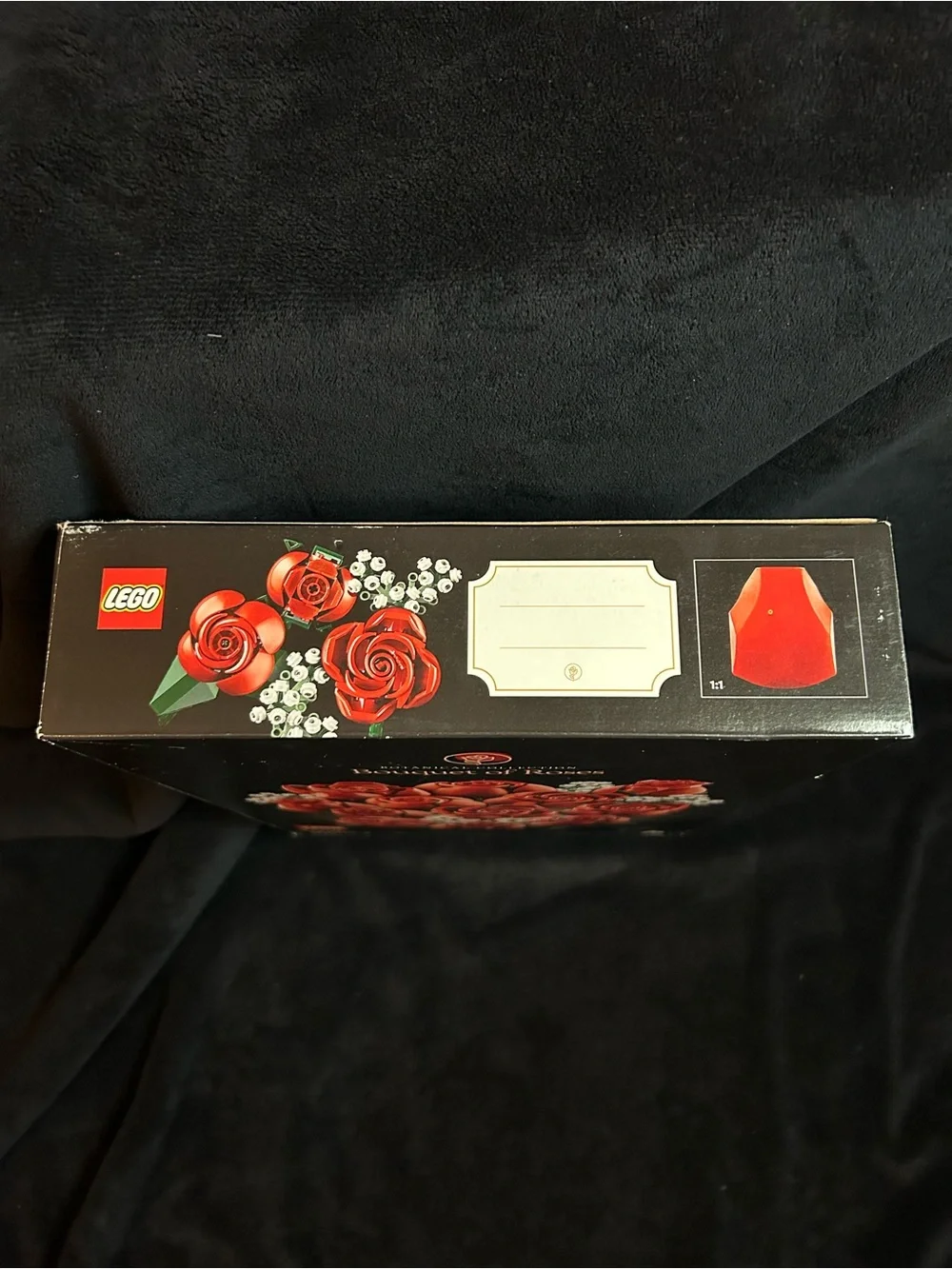 LEGO Bouquet of Roses - Red and White Accents